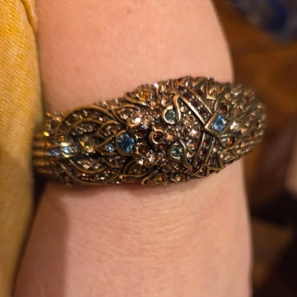 Heidi Daus Lion Cuff Crystal Bracelet Beautiful - Picture 3 of 10